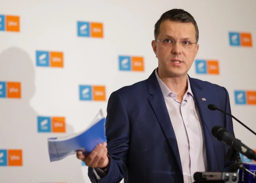 USR cere RA-APPS să publice lista persoanelor care stau în vilele instituției