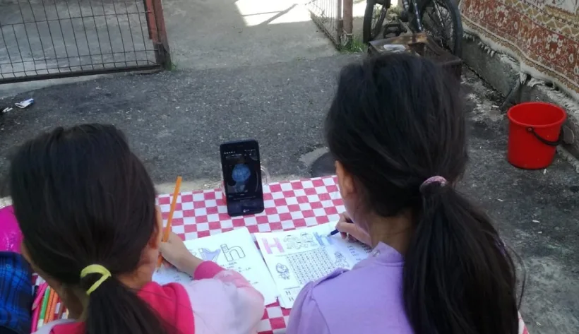 Ce garanție dă ministrul Educației că tabletele pentru elevi vor avea internet în zonele fără semnal