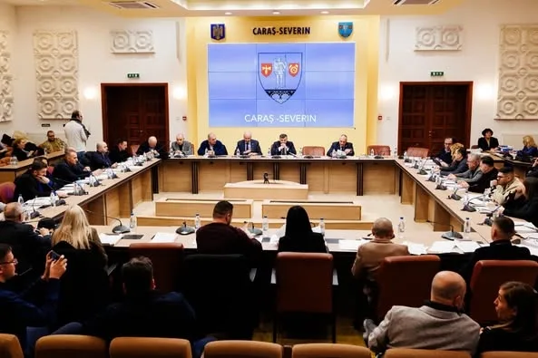 Noii consilieri județeni au depus jurământul (și) în Caraș-Severin