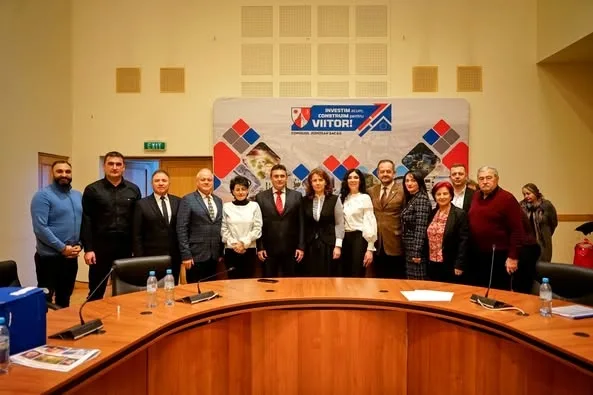 CJ Bacău funcționează cu „efective complete”