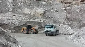 Hotărâre de Guvern: Continuă exploatarea andezitului la Arșița – Măgura Ilvei
