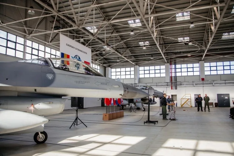 România și Olanda extind cooperarea militară la Centrul European de Instruire F-16 de la Fetești