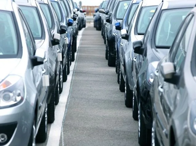 Piaţa AUTO din România a scăzut cu peste 34%, la şapte luni