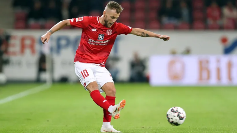 Maxim a plecat de la Mainz