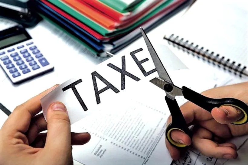 Taxele nu vor crește în 2026 dacă se mențin prevederile actuale, avertizează Bolojan