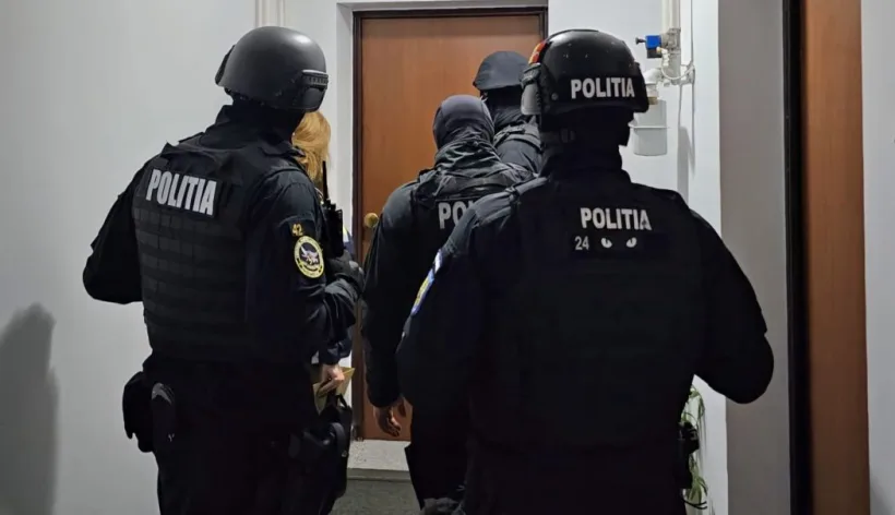 Percheziții DNA la Primăria Sectorului 3 și la locuința primarului Robert Negoiță