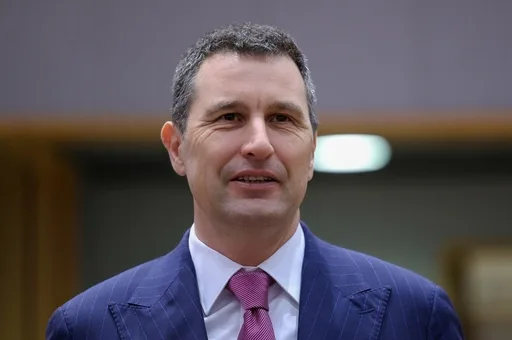 Vicepremierul Tanczos Barna: „Cu mare probabilitate, moțiunea de cenzură va trece”