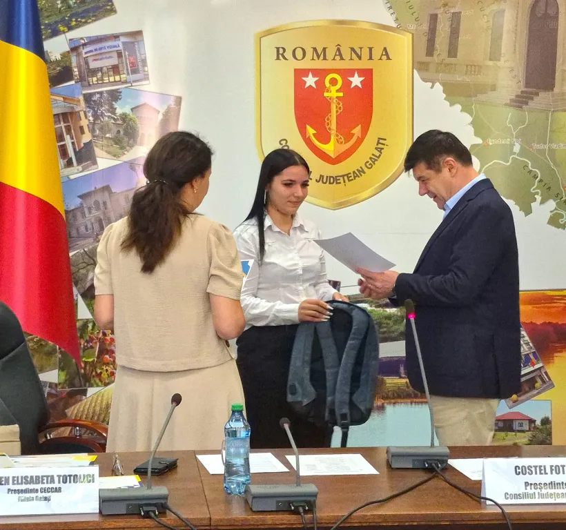 Excelența în educație, recompensată la Galați: elevii de la Colegiul Economic „Virgil Madgearu”, premiați