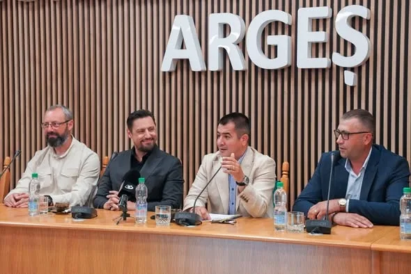 Festivalul „RĂDĂCINI ARGEȘENE”, la CUCA MĂCĂII