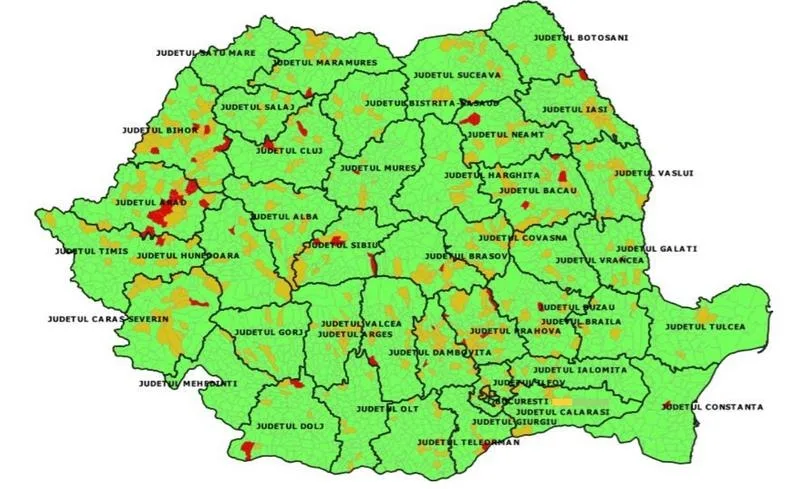 În 43 de localități din țară școala se face doar online. Vezi aici localitățile din scenariul roșu!