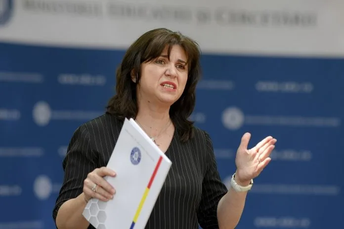 Anisie: În 6.116 unități de învățământ se aplică scenariul verde, 2.711 – galben și 101 – scenariul roșu