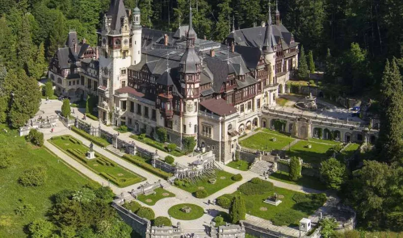 Castelul Peleș are nevoie urgent de reparații