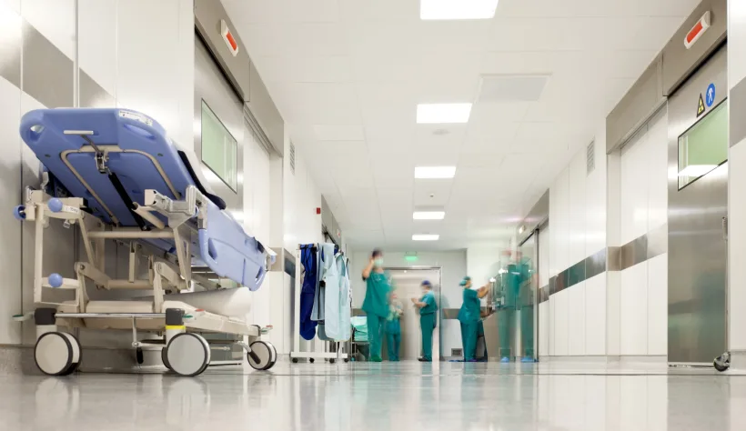 2.500 lei pe lună, diurnă, cazare și masă pentru studenţii la Medicină care fac voluntariat în spitale COVID-19