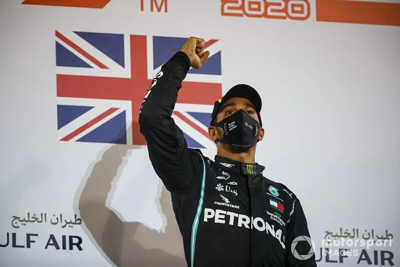 A 11-a victorie sezonală în Bahrein pentru Hamilton