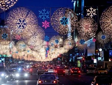 Când se vor aprinde luminițele de Crăciun în București