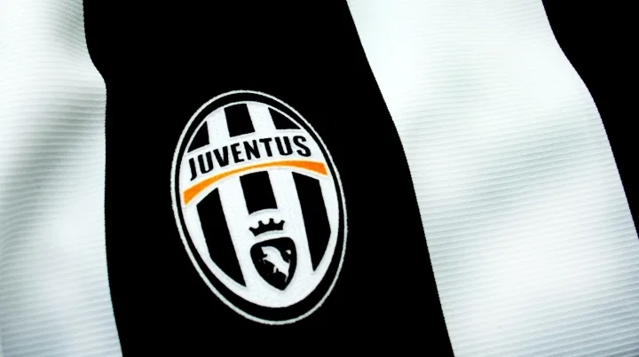 Doi fotbalişti de la Juventus Torino, pozitiv la Covid-19
