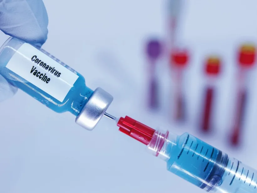 50.000 de oameni s-au programat în prima oră pe platforma de vaccinare