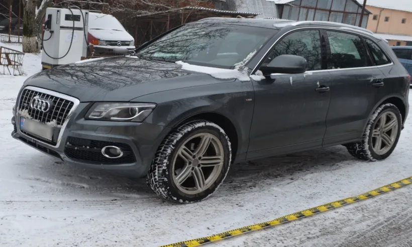 Autoturism Audi Q5 căutat de autorităţile din Norvegia, descoperit de polițiștii de frontieră
