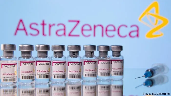 Investigație UE ”caz cu caz” asupra efectelor adverse înregistrate la persoane vaccinate cu serul produs de AstraZeneca
