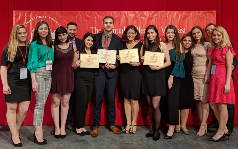 Premii internaționale pentru studenții Facultății de Drept din București la cel mai cunoscut concurs de drept privat din lume