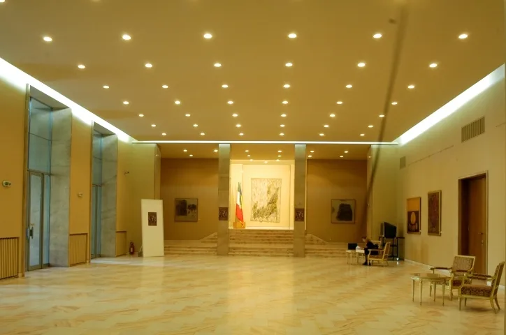 Mergem la muzeu şi de acasă
