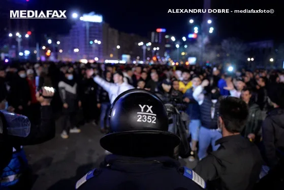 Proteste aiurea, de parcă ar veni iar Revoluţia!
