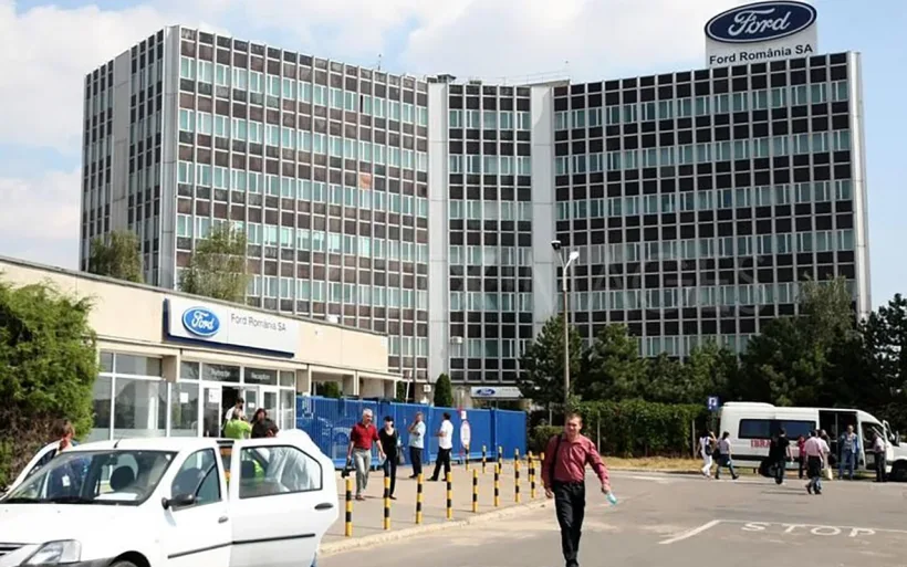 Centru public de vaccinare, deschis de Ford în Craiova