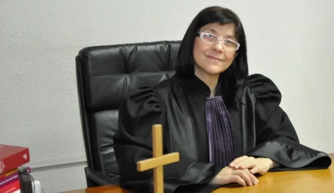 Oameni buni, apăraţi Justiţia!