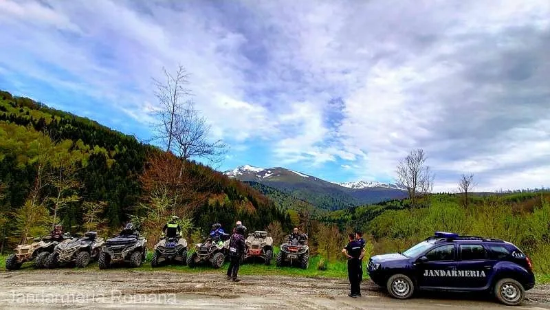 Străini, străini dar şi-au luat-o!