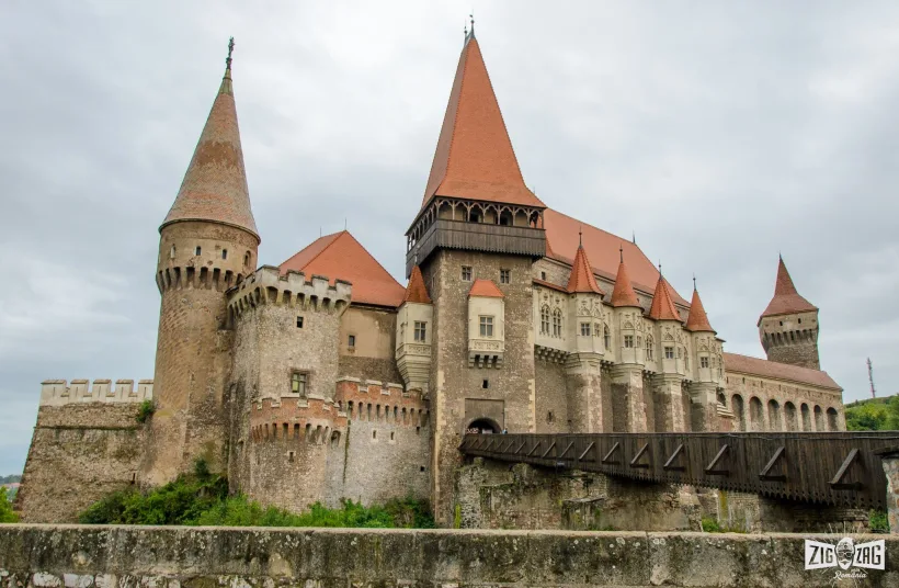 Castelul Corvinilor la Noaptea Muzeelor