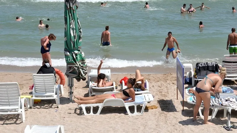 ANAT cere ca accesul turiștilor străini să fie permis pe baza testării rapide