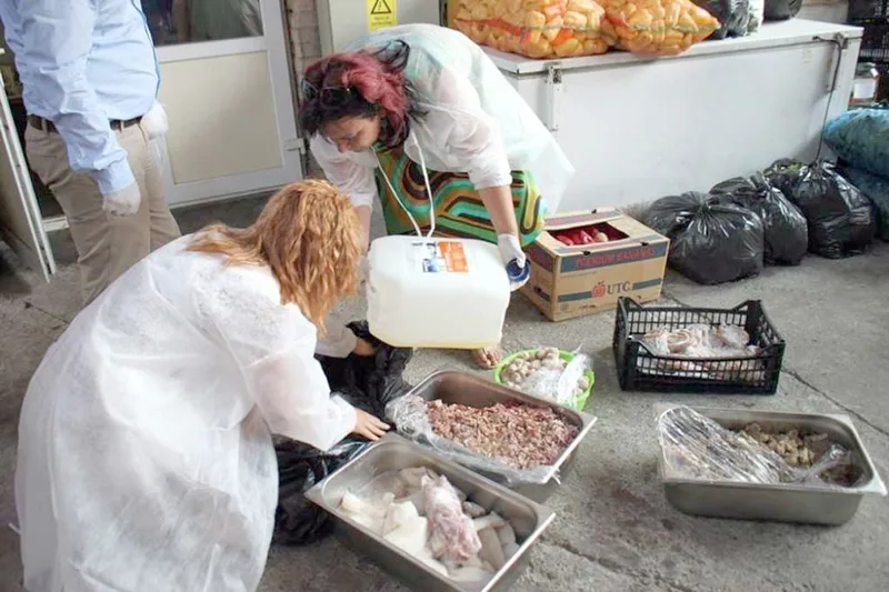 Amenzi pentru zeci de firme de alimentație publică de pe litoral