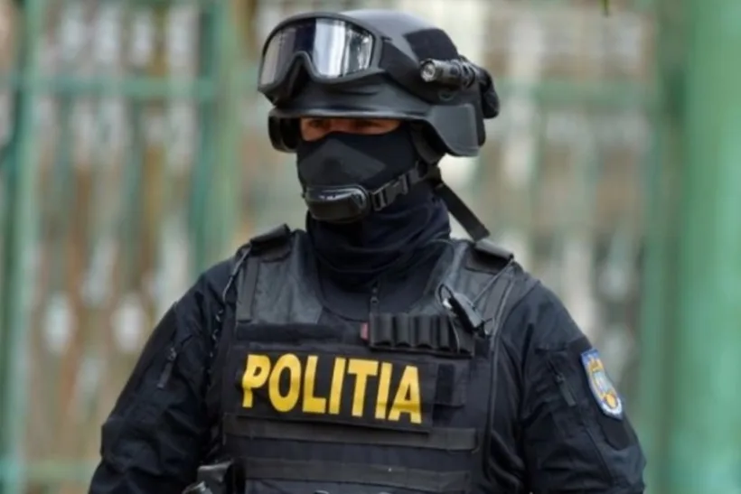 Cine ştie câţi "masteraţi" or fi prin România?