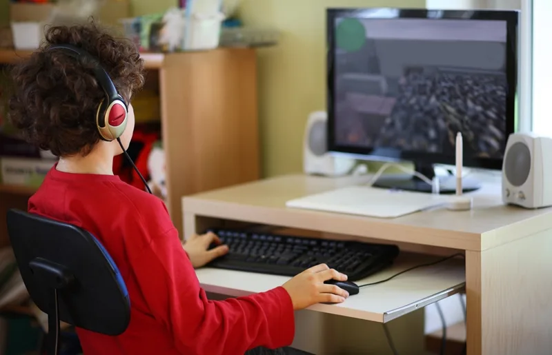 China îngrijorată de dependența copiilor pentru jocurile de calculator