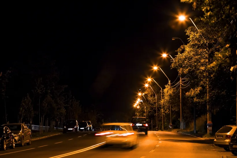 Sistemul de iluminat public al orașului Galați va fi modernizat. Consumul de energie electrică, redus cu cel puțin 70%