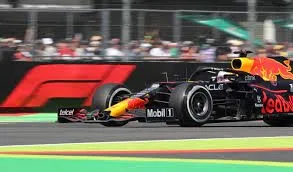 Olandezul Max Verstappen a câştigat cursa din Mexic şi s-a detaşat în clasamentul piloţilor din Formula 1