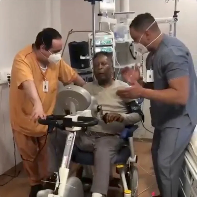 Pele a fost externat din spital