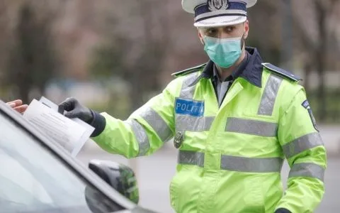 Dacă tot se dau amenzi de 380 de mii de lei, de ce banii ăia nu se întorc la noi, cei vaccinaţi?