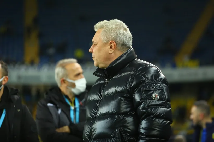 Malatyapor l-a demis pe Şumudică