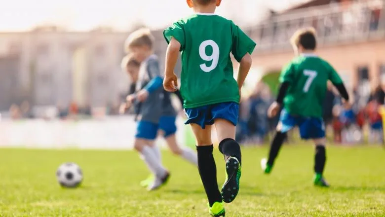 Copiii din cluburile sportive pot reîncepe pregătirea fizică în regim de 3