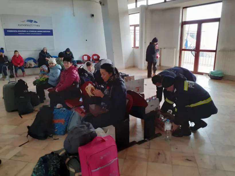 Construcții modulare și bunuri pentru cazarea refugiaților, din rezerva de stat, ajung și la Galați