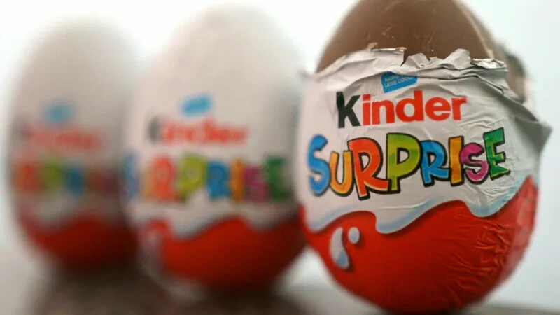 Ciocolată Kinder retrasă de la raft, pentru suspiciuni de contaminare cu salmonella