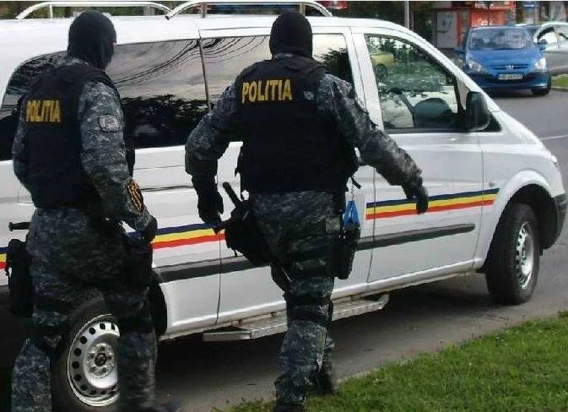 Înşelăciune şi fals informatic cu medicamente