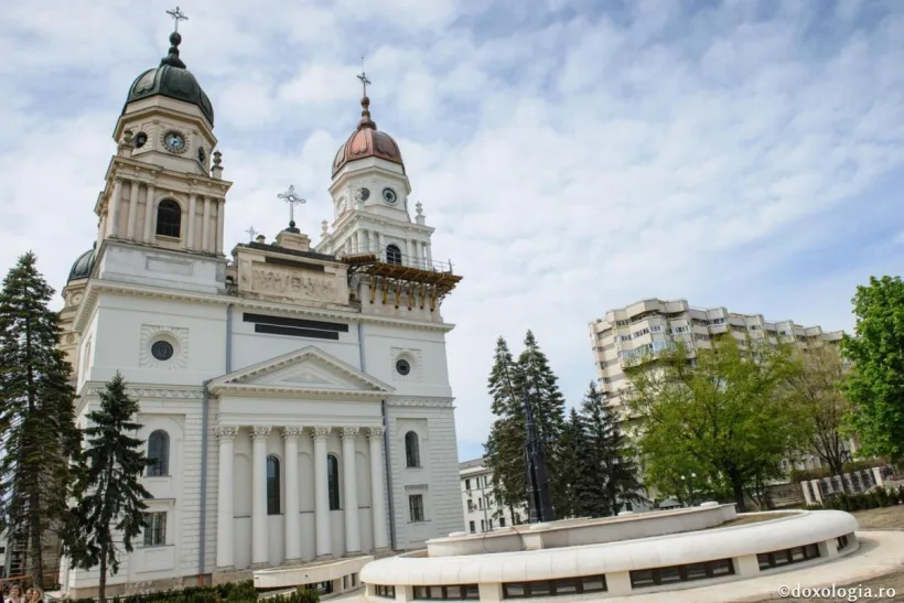 Mirenii vor reînfiinţarea Mitropoliei Bucovinei