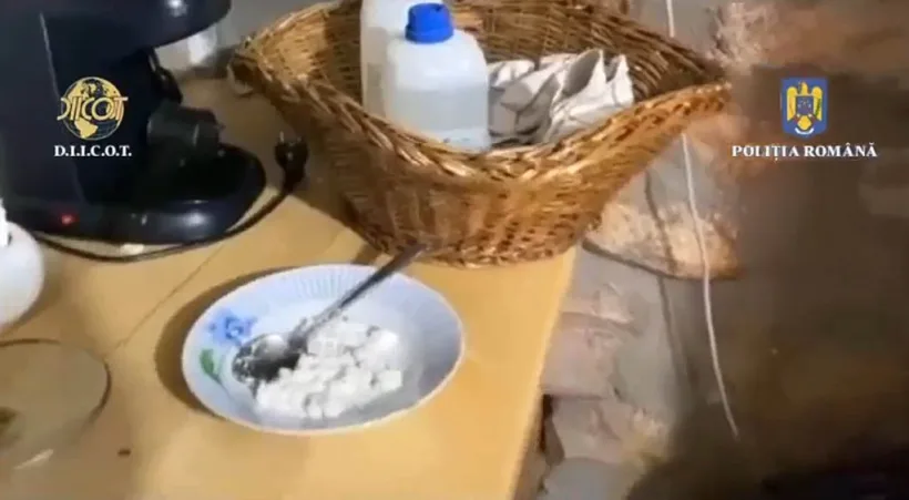 Traficanţii vin acum şi cu laboratorul