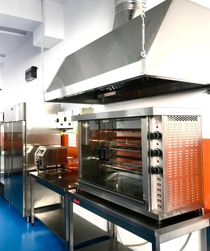 Spitalul TBC are un nou bloc alimentar. Costel Fotea: Am construit o clădire modernă, astfel încât hrana pacienților să fie pregătită în condiții cât mai bune