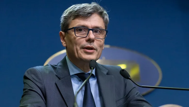 Virgil Popescu:„Finalizarea achiziţiei de către Romgaz a participaţiei Exxon este importantă pentru obţinerea independenţei energetice a ţării noastre"