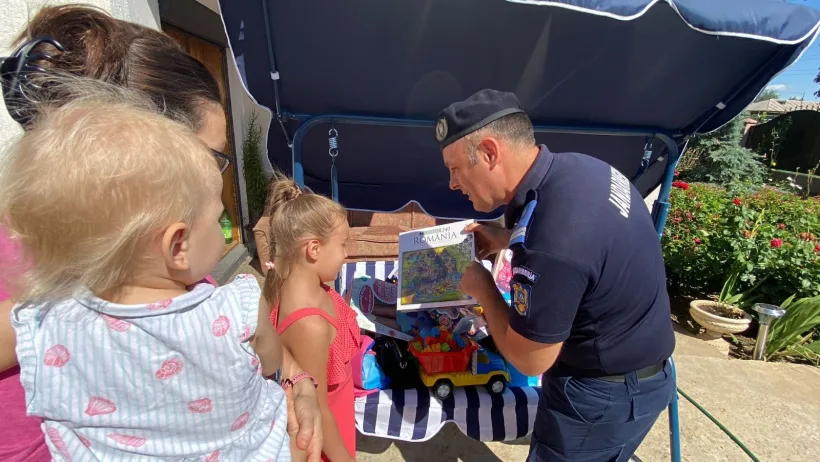Gest superb al jandarmilor din Galați pentru o fetiță refugiată din Ucraina