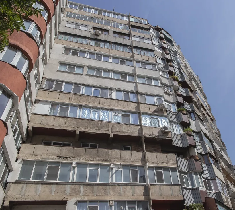 Finanțare europeană pentru modernizarea unui bloc vechi de 40 de ani din Galați