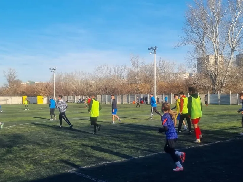 Arbitrii gălăţeni au jucat fotbal de revelion